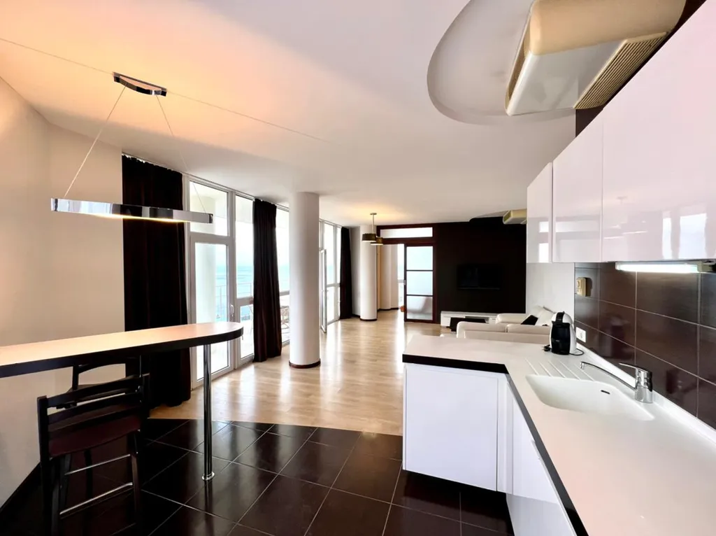 Квартира с видом на море в жк белый дом