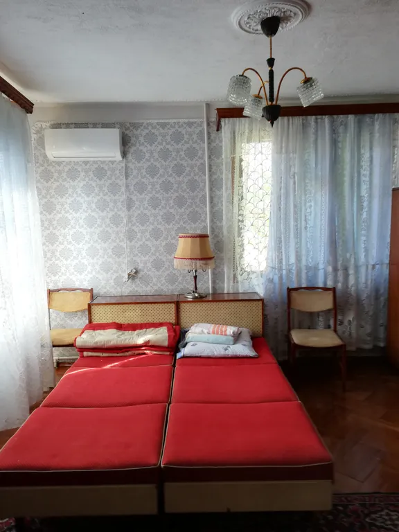 Квартира Квартира Этаж из трех комнат — Сухум