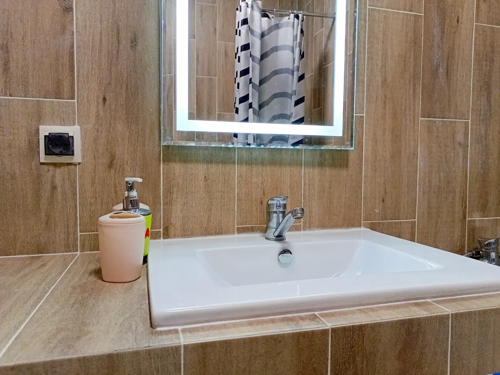 Уютная квартира-студия с диванчиком у жд вокзала и ТЦ Вавилон