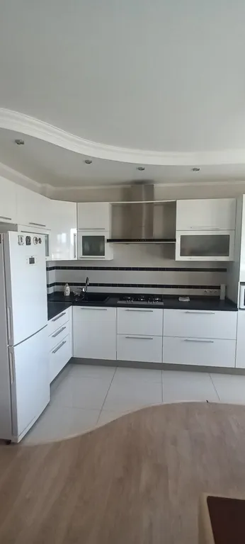 Квартира в центре новый дом, охрана, лифт, до парка с минеральной водой