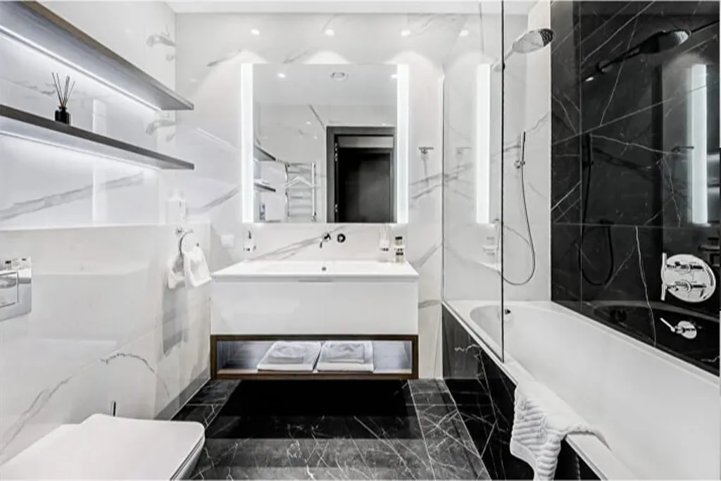 Комфортный и душевный апартамент с фантастическим видом на башни Сити