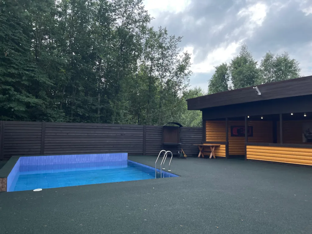 Медвежий берег