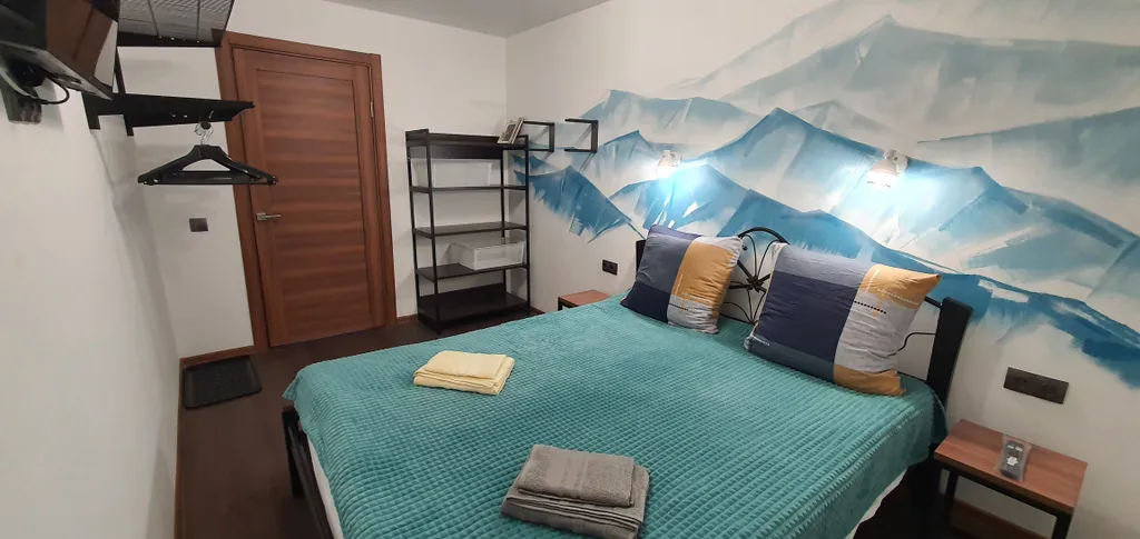 Лофт у северного склона "Горы"