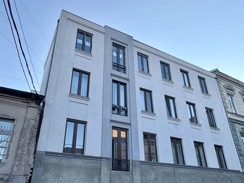 Современная квартира в старом Тбилиси