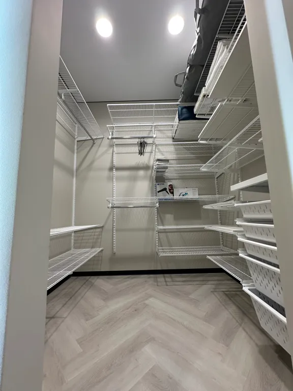 Лучшая квартира с парковочным местом в этом же доме