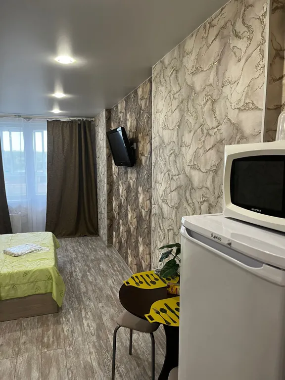 Светлая квартира-студия со свежим ремонтом и новой мебелью