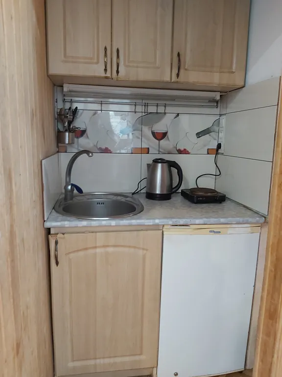 Прямо у Воронцовского парка