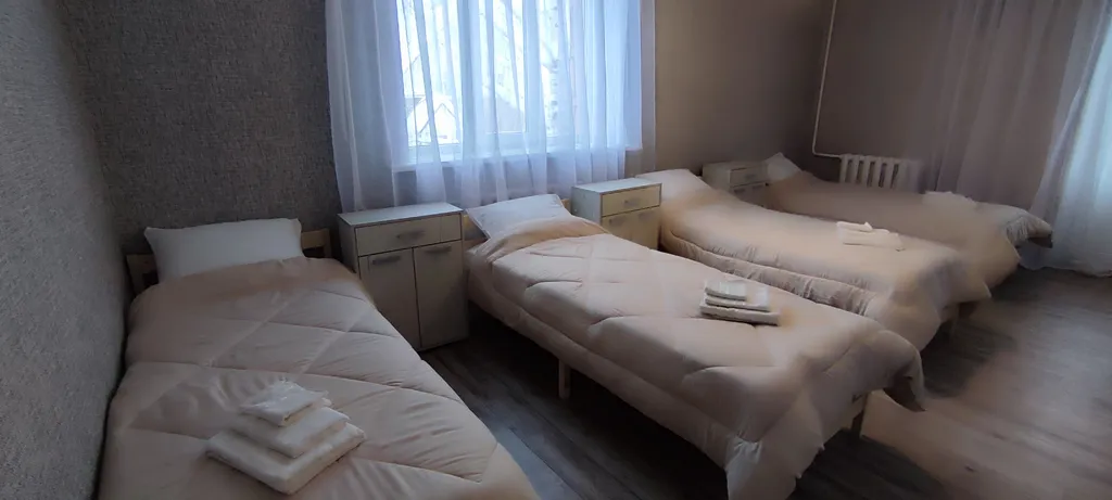 Дом у стадиона им. Сметаниной