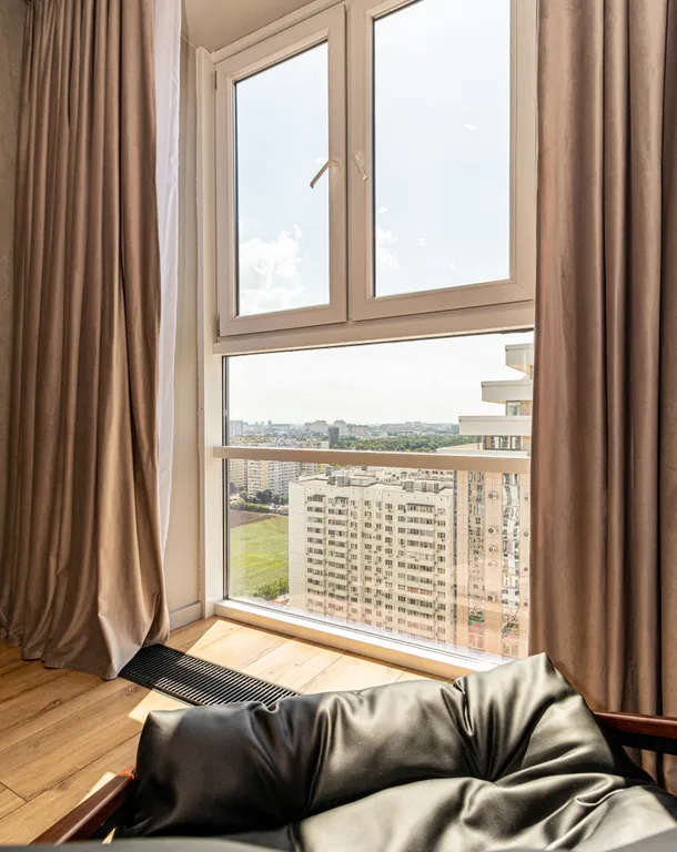 Квартира люкс в центре с панорамным видом кроватью king size и Алисой