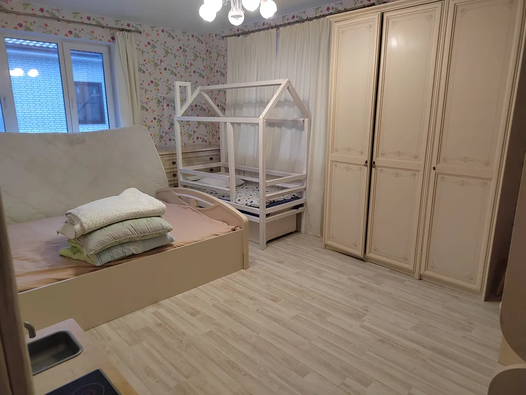 10-комнатный Дом