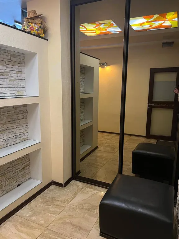 4-комнатная квартира у озера