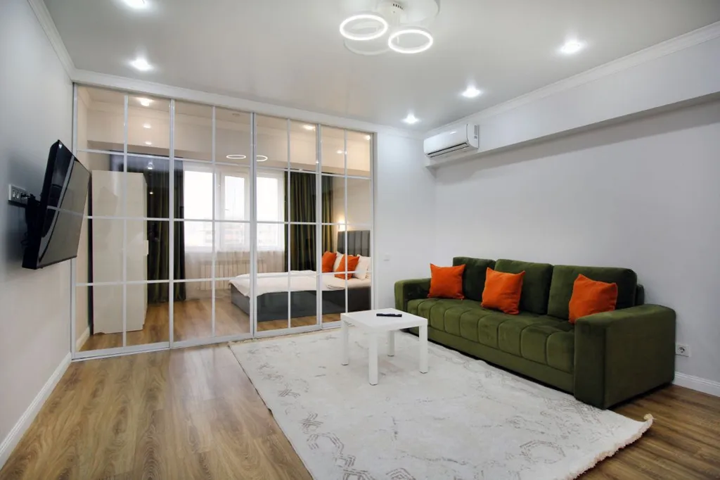 Квартира Просторная квартира на Арбате — Алматы