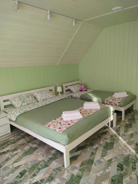 Дом для гостей в курортной зоне с мангальной зоной и парковкой