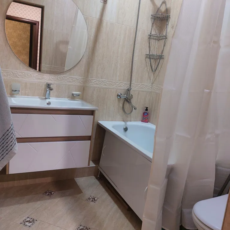 Уютная квартира в тихом районе, море рядом