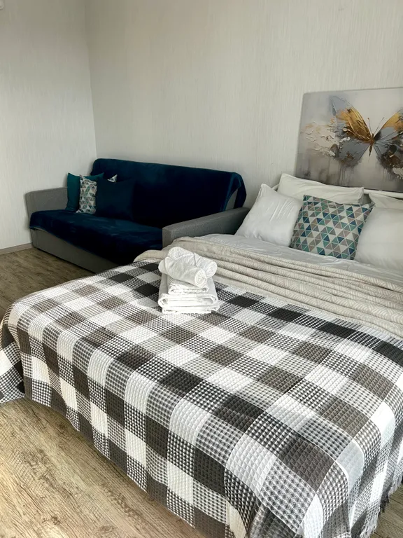 Студия с панорамным видом на Краснопольском проспекте