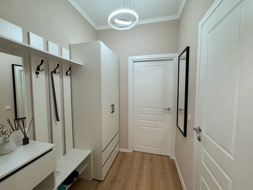 Квартира Квартира с новым ремонтом — Янино-1