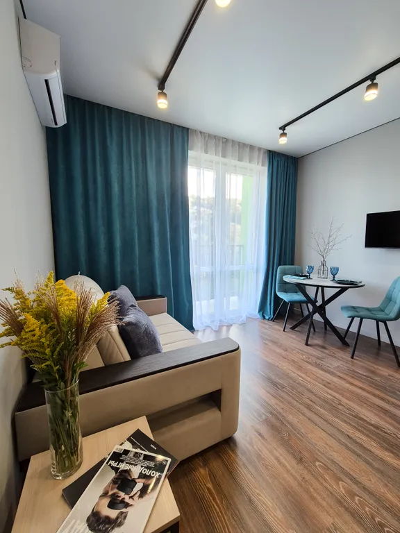 Уютная студия с ванной и прекрасным видом на реку и лес