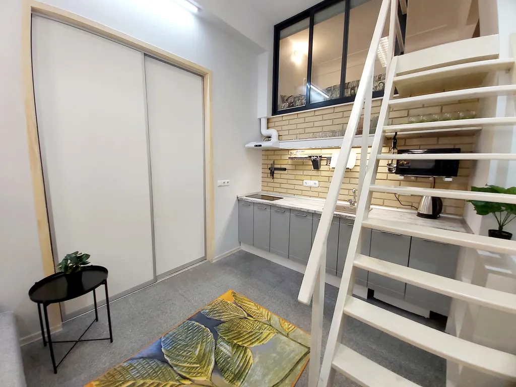 Вместительная однушка у моря