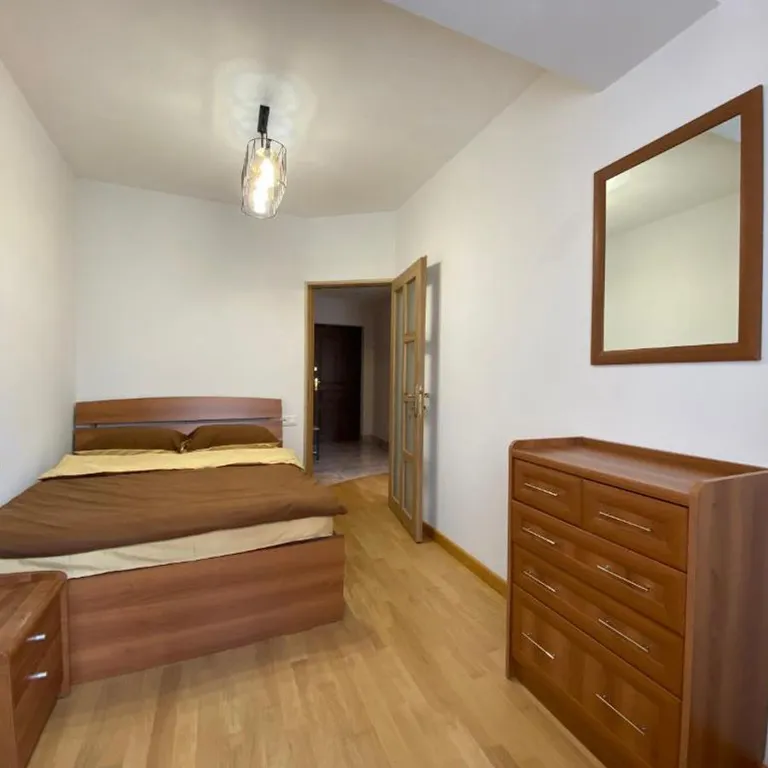 Northern Avenue Apartment