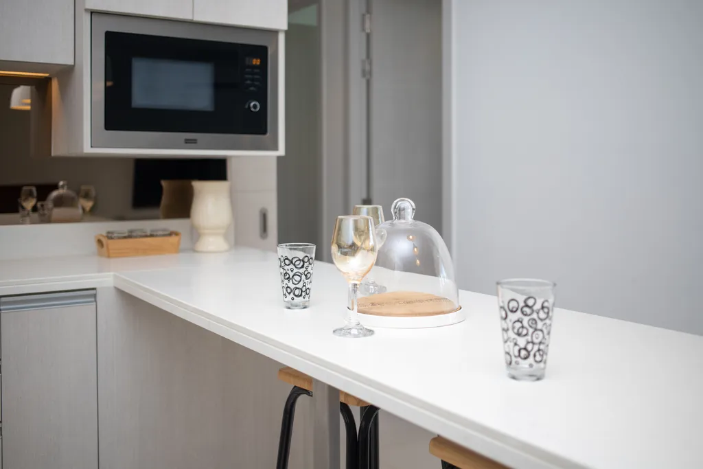 Три спальни с видом на море и озеро