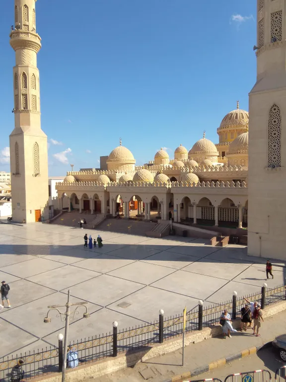 Квартира на Марине с видом на море и мечеть Эль-мина