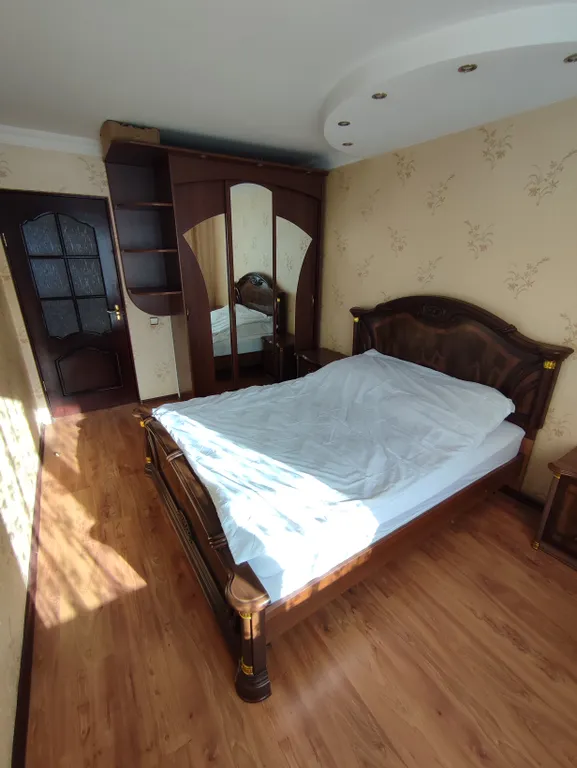 Квартира 3-комнатная Квартира — Калининград