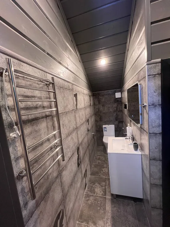 Уютный дом на краю леса