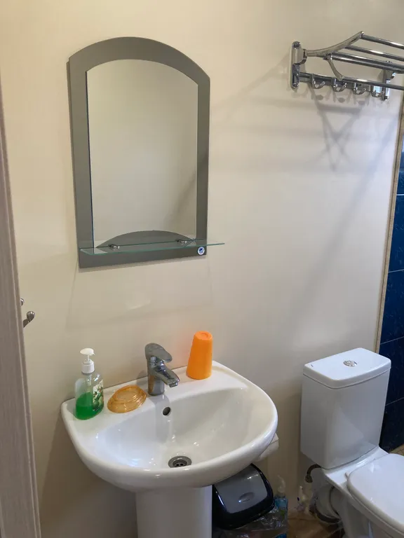 Уютная комната с балконом