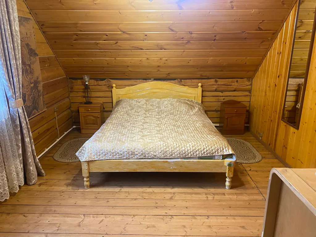 Коттедж Дом бревенчатый с баней — Москва