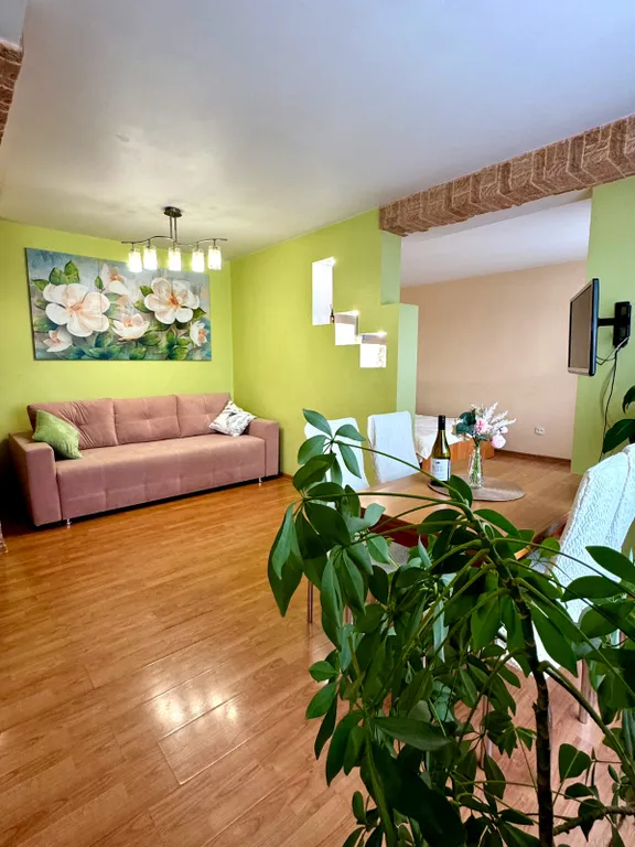 Уютная, тихая, атмосферная квартира с видом на Енисей