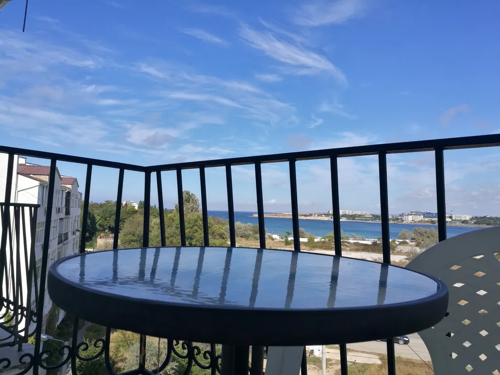 Квартира Квартира 2-комнатная у пляжа на 6 спальных мест с красивым видом — Севастополь