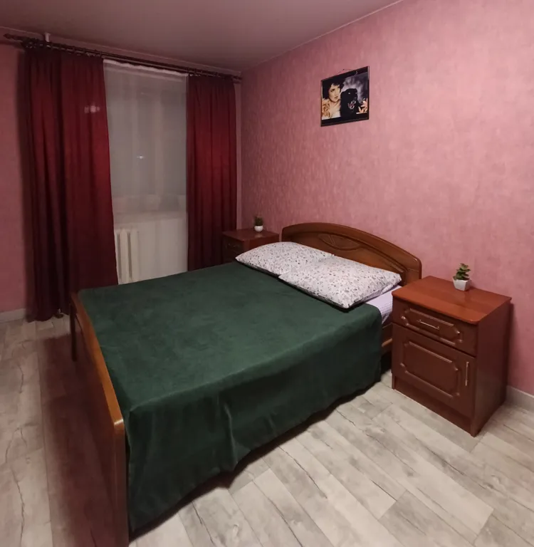 Квартира в самом центре города с видом на Богоявленский монастырь