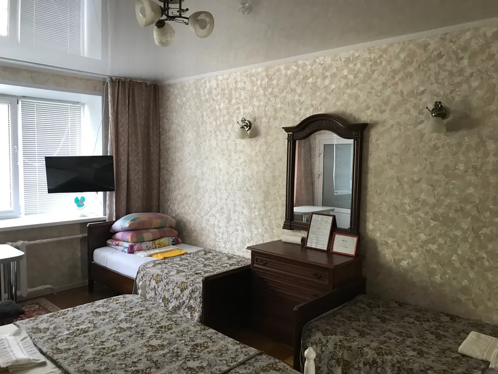 Семейный 4 х местный номер эконом в Гостевом доме