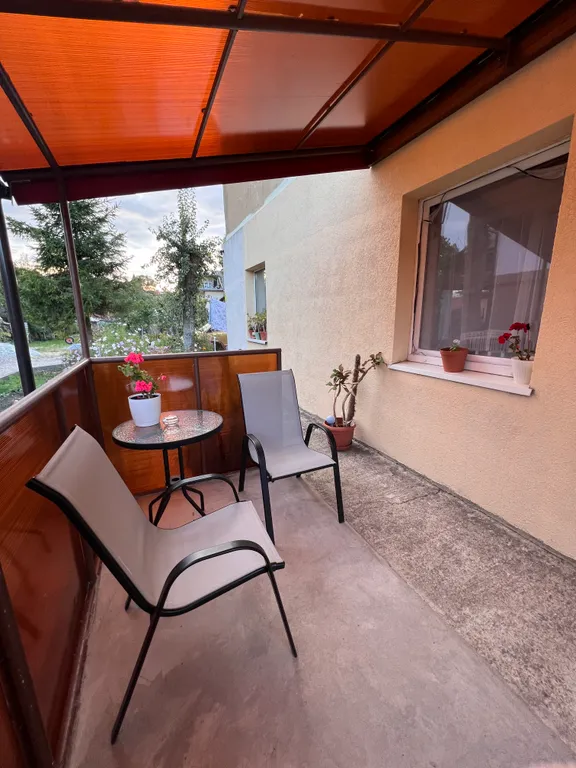 Квартира-студия с отдельным входом с парковкой