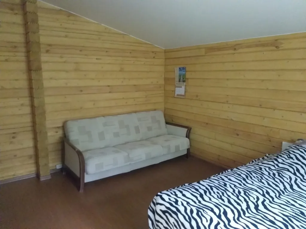 Дом в лесу, со всеми удобствами