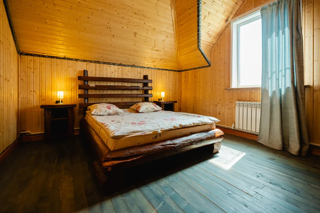 Дом у пруда в Веслево