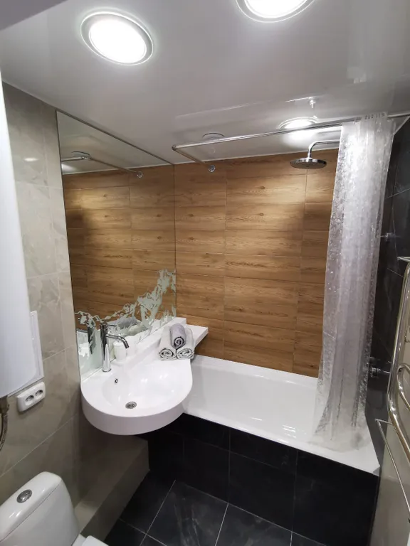 3-комн на 50 лет Октября -4 кровати