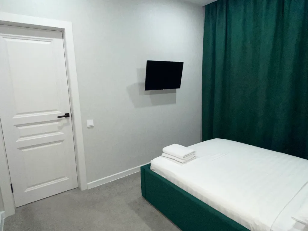 2ком- тц АУРА, Аэропорт, Жд Автовокзал