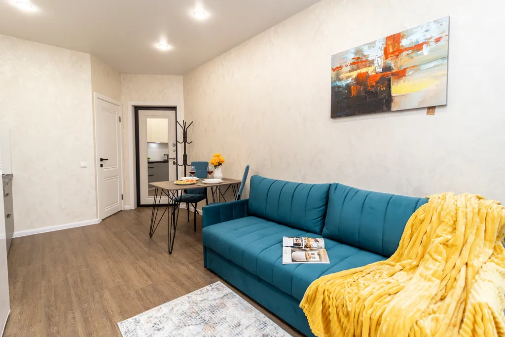 Квартира Квартира Яркая студия с диваном — Краснодар