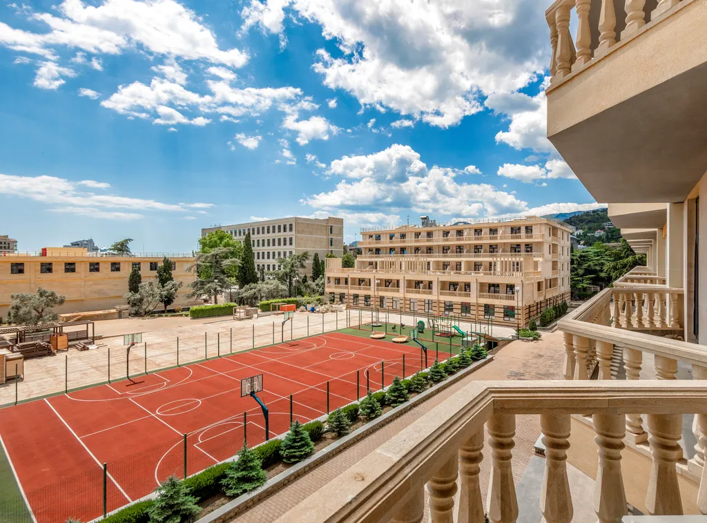 Просторная студия в новом жк