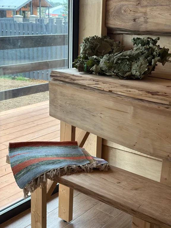 Коттедж Комфортный коттедж с сауной и купелью — Бугры