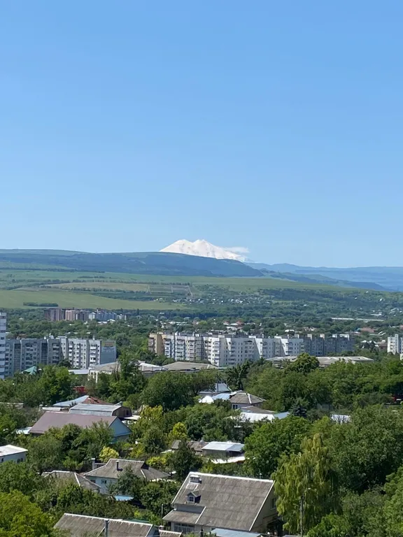 Квартира с видом на Эльбрус