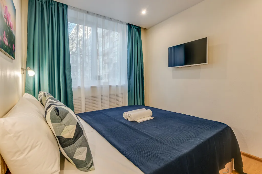 Квартира Квартира Уютная студия у метро Комендантский проспект — Санкт-Петербург