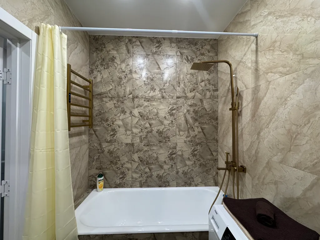 Квартира с современным ремонтом на Междуречье