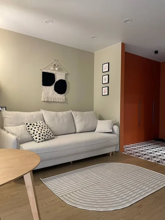 Яркая квартира у моря