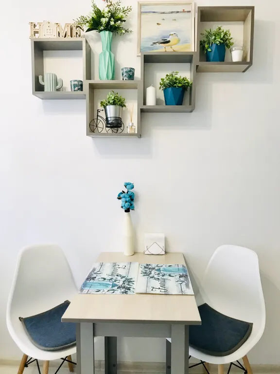 Современная студия Бирюза на площади Маркса