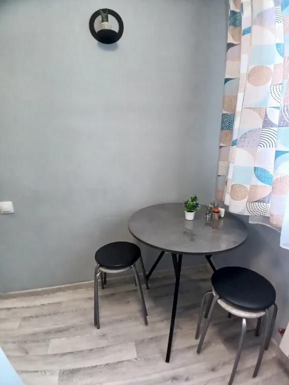 Уютная двухкомнатная квартира для отдыха и командировок рядом с УВЗ