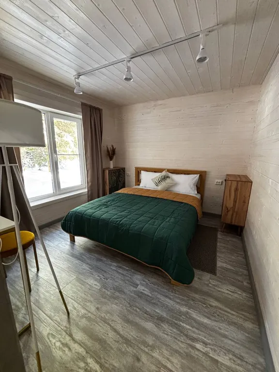 Коттедж Дом с баней и чаном в окружении леса и выходом к реке — Шадрино