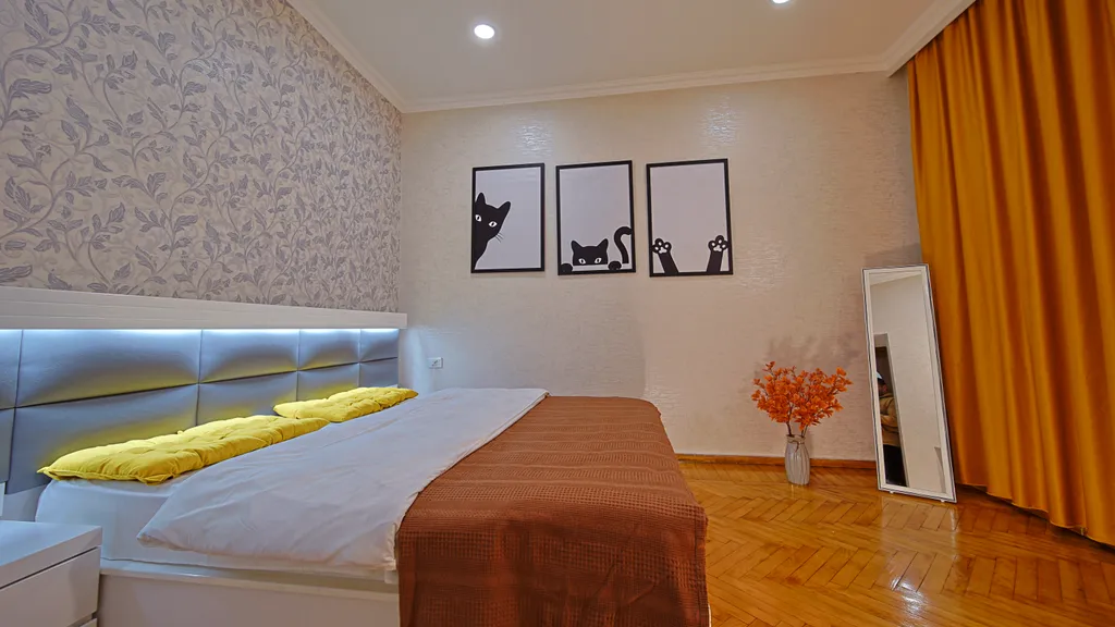 Коттедж Двухкомнатный дом в старом городе c просторной спальней и кухней — аренда посуточно в Тбилиси