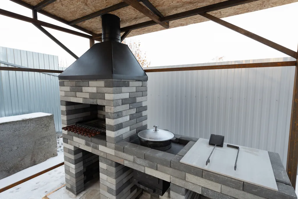 Дом у Святотроицкого монастыря